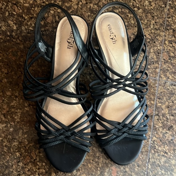 East 5th Niko Heeled Sandals Black - Picture 7 of 7